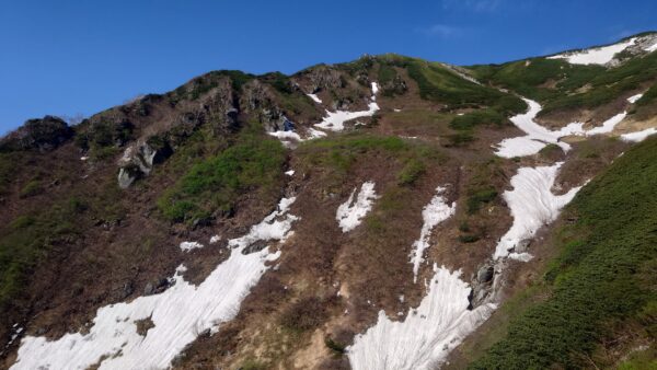 残雪と峰走り
